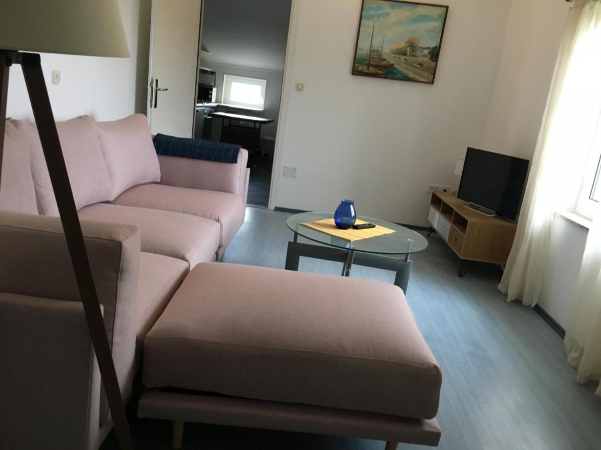 Apartments Mikelic Kampor Eksteriør billede